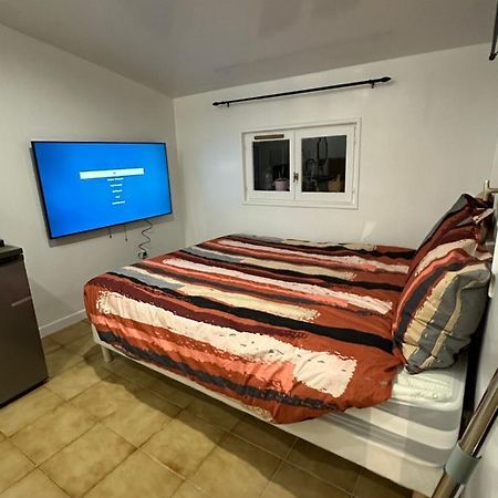 Appartement Mignon Ливри-Гаргон Екстериор снимка